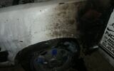 Un véhicule incendié lors d'un apparent crime de haine dans le village palestinien d'Asira al-Qibliya, au nord de la Cisjordanie, le 30 mars 2022. (Crédit : Autorisation)