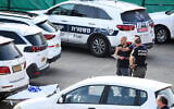 Illustration : Des policiers dans la ville de Rehovot, le 15 octobre 2021. (Flash90)