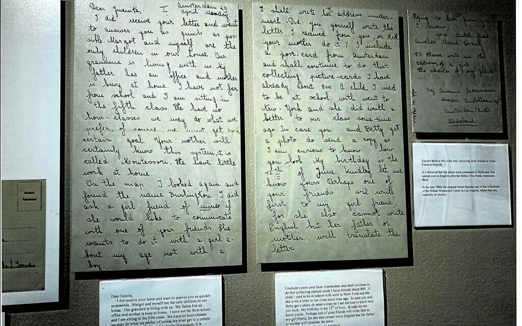 Images numériques des lettres à et d'Anne Frank. (Crédit : Gare de Danville) Images numériques des lettres à et d'Anne Frank. (Crédit : Gare de Danville)