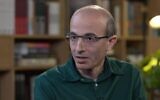 L'historien Yuval Noah Harari dans un entretien avec la Deuxième chaîne, le 4 mars 2022 (Capture d'écran d'une vidéo)
