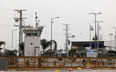 Le poste de contrôle israélien de Jalameh, dans le nord de la Cisjordanie, le 8 avril 2022. (Crédit : Jaafar Ashtiyeh/AFP)