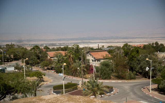 Vue de l'implantation israélienne de Vered Yeriho, dans la vallée du Jourdain, en Cisjordanie, le 1er juillet 2020. (Crédit : Yonatan Sindel/Flash90) Vue de l'implantation israélienne de Vered Yeriho, dans la vallée du Jourdain, en Cisjordanie, le 1er juillet 2020. (Crédit : Yonatan Sindel/Flash90)
