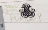La profanation sur la synagogue du 118, Boulevard de Belleville, dans le 20e arrondissement de Paris, le 27 avril 2022. (Crédit : BNVCA)