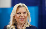 Illustration : Sara Netanyahu dans un bureau de vote à Jérusalem, lors des élections nationales, le 23 mars 2021. (Crédit: Marc Israel Sellem/POOL)