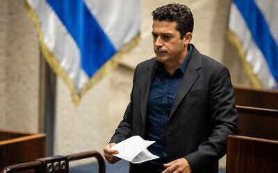 Le député Amichai Chikli à la Knesset à Jérusalem, le 7 février 2022. (Crédit: Yonatan Sindel/Flash90)