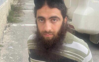 Wasim a-Sayed, 34 ans, un Palestinien de Hébron lié à l'État islamique, aurait commis trois meurtres à Jérusalem en 2019 et 2022. (Crédit : Police israélienne)