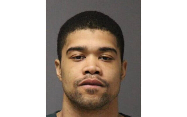 Dion Marsh, le suspect d'une série d'attaques antisémites présumées dans le New Jersey, dans une photo publiée par la police de Lakewood, le 8 avril 2022. (Crédit : Autorisation/Service de police du canton de Lakewood) Dion Marsh, le suspect d'une série d'attaques antisémites présumées dans le New Jersey, dans une photo publiée par la police de Lakewood, le 8 avril 2022. (Crédit : Autorisation/Service de police du canton de Lakewood)