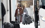Des membres de Lev Tahor se préparant à quitter leur QG dans l'est de Sarajevo, le 3 février 2022. (Crédit : Davorin Sekulic/Klix.ba)