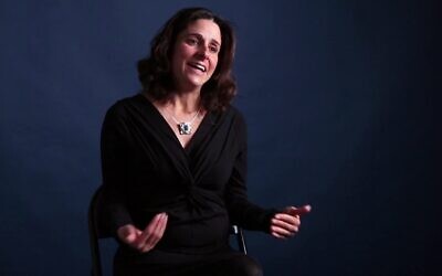 Sari Bashi, la nouvelle directrice des programmes de Human Rights Watch. (Capture d'écran : YouTube/ Open Society)