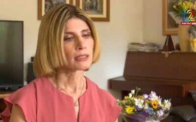 La Dr Idit Weisbach dans une interview avec les nouvelles de la Douzième chaîne le 19 juin 2022. (Crédit : Capture d'écran)