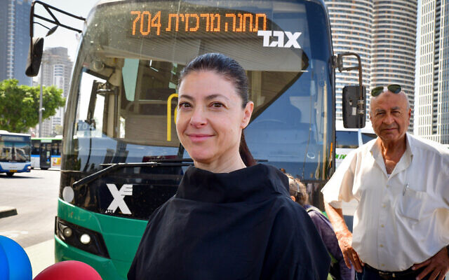 La ministre des Transports Merav Michaeli assistant à la cérémonie d'ouverture de l'enquête sur les transports, à Tel Aviv, le 24 mai 2022. (Crédit: Avshalom Sassoni/Flash90) La ministre des Transports Merav Michaeli assistant à la cérémonie d'ouverture de l'enquête sur les transports, à Tel Aviv, le 24 mai 2022. (Crédit: Avshalom Sassoni/Flash90)