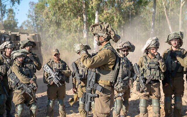 Des soldats israéliens au niveau de la zone de contact avec la bande de Gaza, en mai 2021. (Crédit : Armée israélienne) Des soldats israéliens au niveau de la zone de contact avec la bande de Gaza, en mai 2021. (Crédit : Armée israélienne)