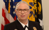 La secrétaire adjointe à la santé Rachel Levine en uniforme d'amiral, à Washington DC, le jour de sa prestation de serment, le 29 octobre 2021. (Crédit : Bureau du secrétaire adjoint à la santé/JTA)