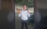 Yoni Jorno, candidat auto-déclaré aux prochaines primaires du Likud, le 24 juillet 2022. (Crédit : Capture d'écran/Douzième chaîne)