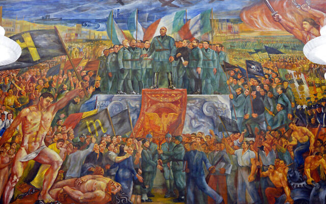 Détail de la fresque intitulée 'Apothéose du fascisme', par Luigi Montanarini, peinte entre la fin des années 1930 et le début des années 1940, dans le Salone d’Onore du siège du CONI, à Rome, le 14 mai 2019. (Crédit : AP Photo/Andrew Medichini)