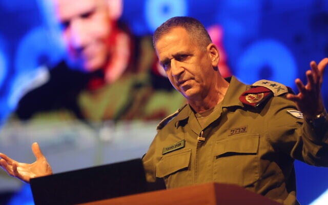 Le chef d'État-major Aviv Kohavi lors d'une conférence à Modiin, le 12 juin 2022. (Crédit : Flash90) Le chef d'État-major Aviv Kohavi lors d'une conférence à Modiin, le 12 juin 2022. (Crédit : Flash90)