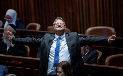 Le politicien d'extrême droite, Itamar Ben Gvir lors d'une session plénière à la Knesset, à Jérusalem, le 20 juin 2022. (Crédit : Yonatan Sindel/Flash90)