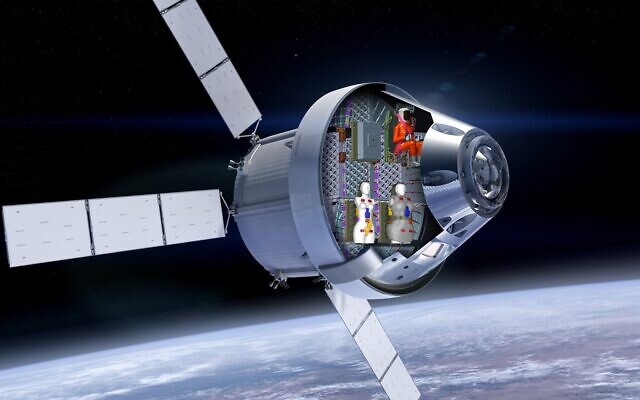 Une illustration d'Orion transportant deux mannequins humanoïdes de forme féminine, l'un portant le gilet de protection AstroRad de la société israélienne Stemrad. (Crédit : NASA/DLR)