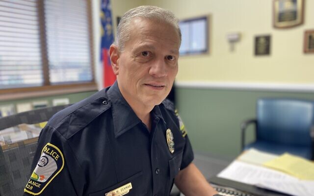 Le chef de la police de LaGrange, en Géorgie, Lou Dekmar. (Crédit : Katja Ridderbusch)