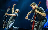 Une photo non datée de 2Cello, un duo composé de Luka Šulić et Stjepan Hauser. (Crédit : Autorisation Simone Diluca)