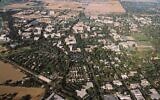 Une vue aérienne du campus de l'Université de Californie, à Davis. (Crédit : Wikipedia/Arlen/CC BY)