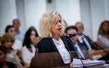 La procureure générale Gali Baharav-Miara à la Cour suprême, à Jérusalem, le 29 mai 2022. (Crédit : Yonatan Sindel/Flash90)