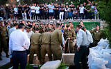 Les funérailles du soldat Nathan Fitoussi, tué par le "tir ami" d'un soldat israélien près de Tulkarem, en Cisjordanie, le 16 août 2022. (Crédit : Avshalom Sassoni/Flash90)