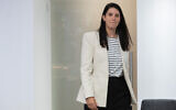 La députée Shirly Pinto lors d'une réunion de faction de l'alliance Unité nationale à l'Institut israélien de la Démocratie de Jérusalem, le 23 août 2022. (Crédit : Yonatan Sindel/Flash90)