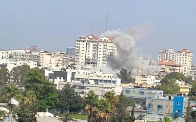 Un site dans le nord de Gaza frappé par l'armée israélienne, le 5 août 2022. (Crédit : réseaux sociaux)