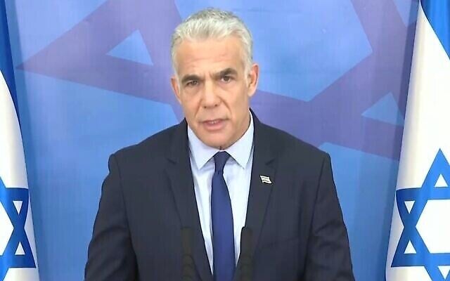 Le Premier ministre Yair Lapid s'exprimant suite au lancement de l'opération Aube à Gaza, le 5 août 2022. (Crédit : Capture d'écran du GPO) Le Premier ministre Yair Lapid s'exprimant suite au lancement de l'opération Aube à Gaza, le 5 août 2022. (Crédit : Capture d'écran du GPO)