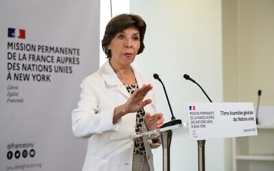 La ministre des Affaires étrangères Catherine Colonna lors d'une conférence de presse à New York, le 19 septembre 2022. (Crédit : Ed JONES / AFP)