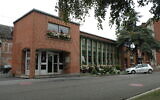 Mairie d'Hautmont (Crédit : Chatsam/CC BY-SA 3.0)