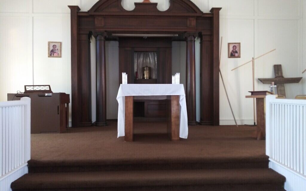 Intérieur de l’église qui abritait autrefois la synagogue Montefiore à Las Vegas, Nouveau-Mexique. (Avec l’aimable autorisation de Las Vegas Jewish Community Inc.)
