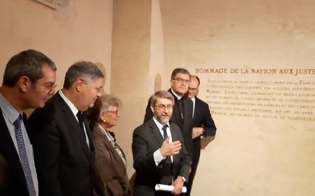 Cérémonie au Panthéon en hommage aux Justes de France, le 7 septembre 2022. (Crédit : Fondation pour la Mémoire de la Shoah / Twitter)