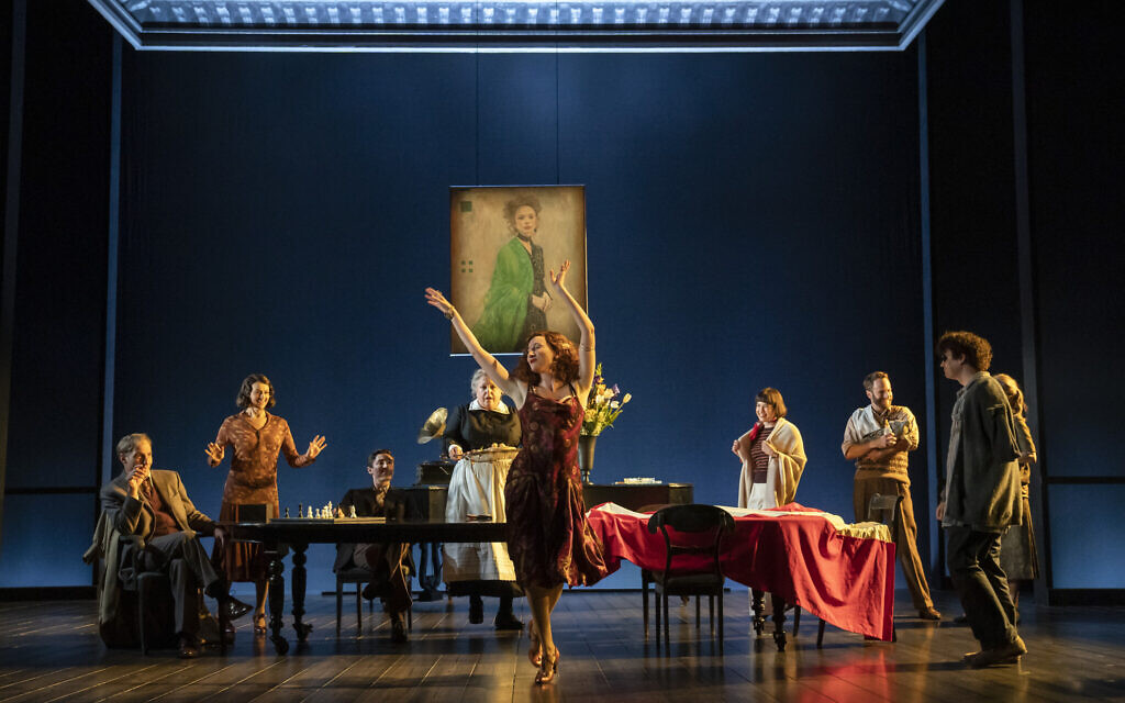  Une scène de la production de Broadway de la pièce de Tom Stoppard "Leopoldstadt", en octobre 2022. (Crédit : Joan Marcus)