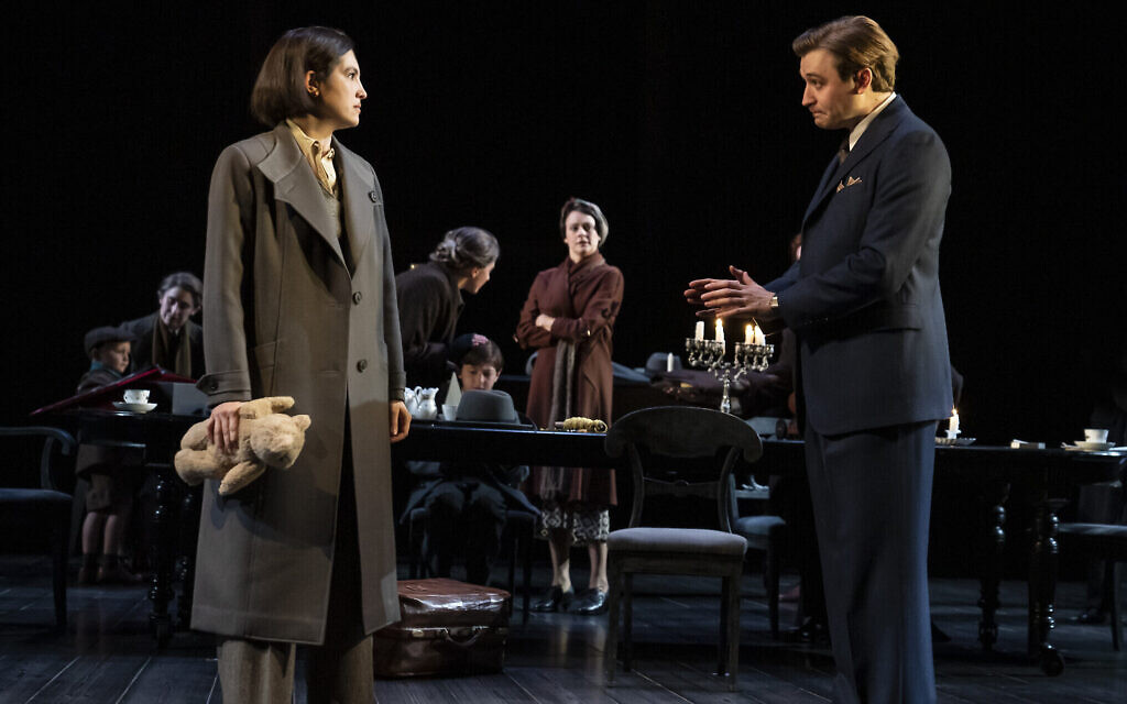  Une scène de la production de Broadway de la pièce de Tom Stoppard "Leopoldstadt", en octobre 2022. (Crédit : Joan Marcus)