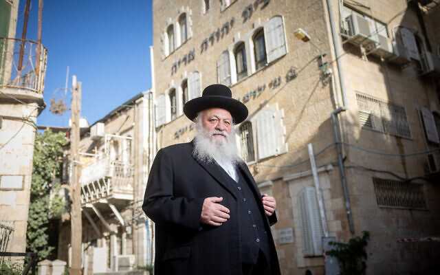 Le leader de Yahadout HaTorah, le rabbin Yitzchak Goldknopf, à Jérusalem, le 13 septembre 2022. (Crédit : Yonatan Sindel/Flash90)