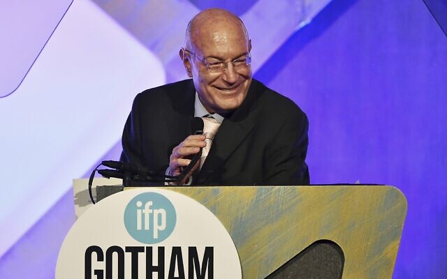 Le producteur Arnon Milchan lors d'une remise de prix à la 26e édition des Annual Gotham Independent Film Awards à Cipriani Wall Street, à New York, le 28 novembre 2016. (Crédit : Evan Agostini/Invision/AP) Le producteur Arnon Milchan lors d'une remise de prix à la 26e édition des Annual Gotham Independent Film Awards à Cipriani Wall Street, à New York, le 28 novembre 2016. (Crédit : Evan Agostini/Invision/AP)