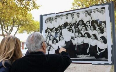 Patricia Miralles inaugure le parcours mémoriel de Moissac, le 13 octobre 2022. (Crédit : Florian Szyjka / Délégation à l'information et à la communication de la Défense)