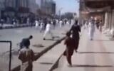 Capture d'écran d'une vidéo d'émeutes à Zahedan, dans la province du sud-est du Sistan-Baloutchistan, en Iran, le 30 septembre 2022. (Crédit : Twitter. Utilisé conformément à la clause 27a de la loi sur le droit d'auteur)