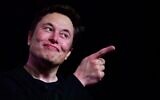 Le PDG de Tesla, Elon Musk, prenant la parole lors du dévoilement de la nouvelle Tesla Model Y, à Hawthorne, en Californie, le 14 mars 2019. (Crédit : Frederic J. Brown/AFP/Archives)