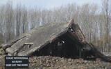 Ruines d’une chambre à gaz et d’un four crematoire à Auschwitz-Birkenau, camp de la mort nazi situé en Pologne, en octobre 2017. (Crédit : Matt Lebovic/The Times of Israel)