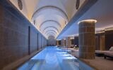 Eau chauffée et lits de repos confortables au spa Guerlain de l’hôtel Waldorf de Jérusalem. (Crédit : Waldorf Astoria)