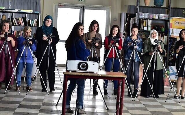 Les actrices de 'Cinéma Sabaya', grand gagnant des Ophir Awards d’Israël le 18 septembre 2022 (Crédit : Cinéma Sabaya) Les actrices de 'Cinéma Sabaya', grand gagnant des Ophir Awards d’Israël le 18 septembre 2022 (Crédit : Cinéma Sabaya)