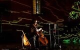 La musicienne Maayan Linik se produira au festival d’art numérique Zero One, au Musée de la Tour de David, du 11 au 13 novembre 2022 (Avec la permission d’Orna Kalgrad)
