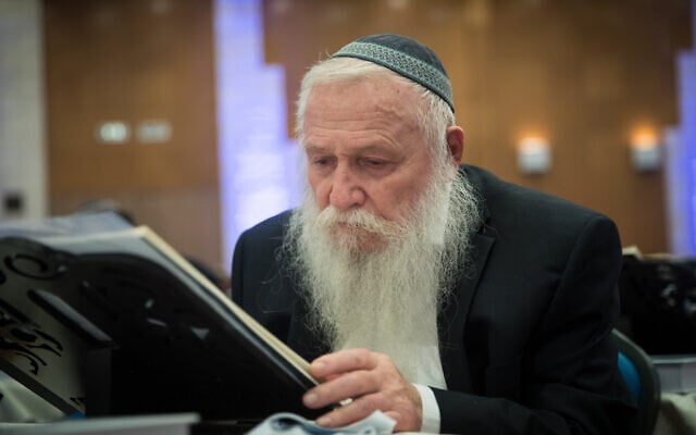 Le rabbin Chaïm Druckman assistant à un événement au Centre international de convention de Jérusalem, le 30 décembre 2018. (Crédit : Yonatan Sindel/Flash90) Le rabbin Chaïm Druckman assistant à un événement au Centre international de convention de Jérusalem, le 30 décembre 2018. (Crédit : Yonatan Sindel/Flash90)