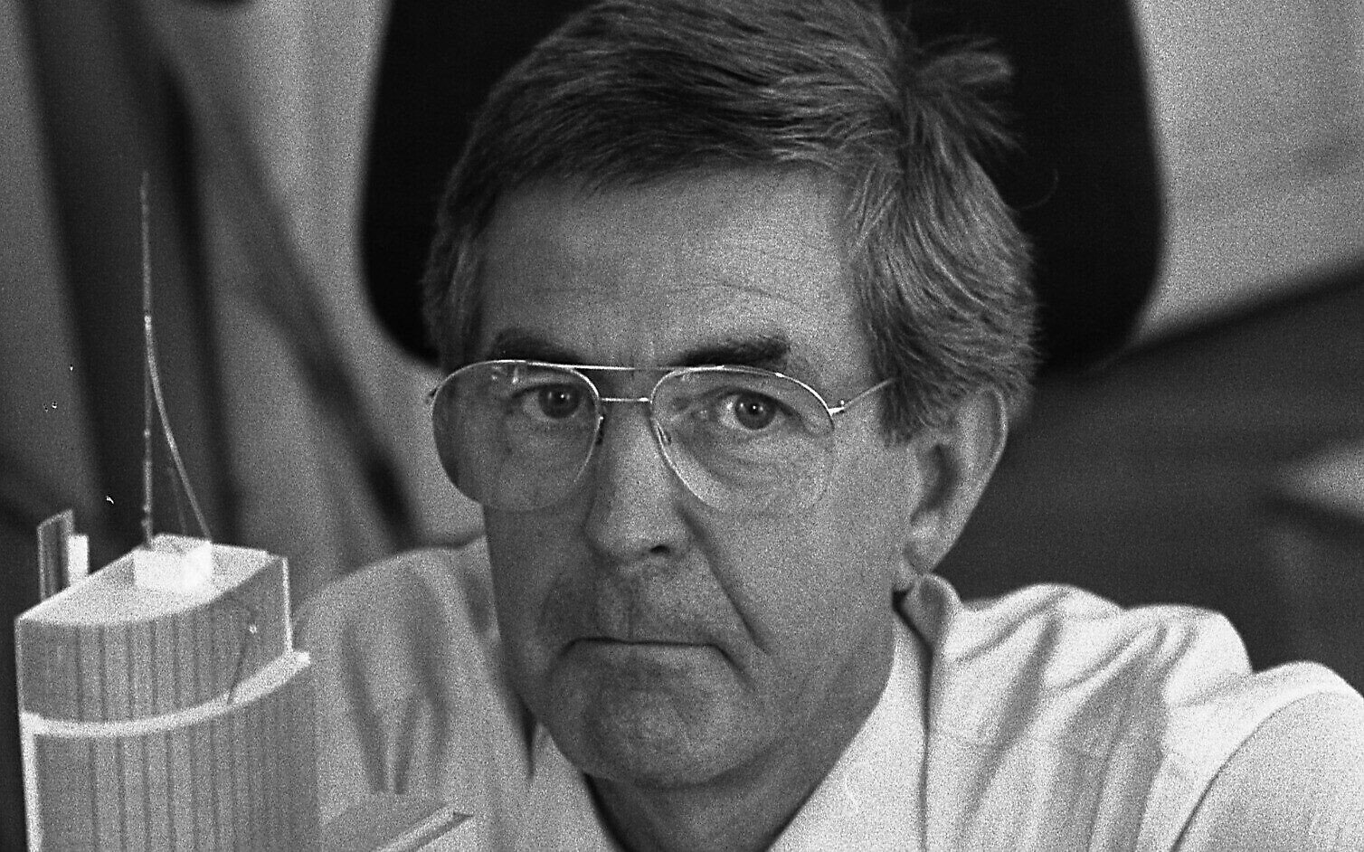 Albert Speer Jr., fils aîné d'Albert Speer, l'ancien architecte de Hitler et ancien ministre des armements du Reich, le 11 mai 1987. (Crédit : AP Photo/Kurt Strumpf, File)