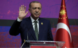 Le président turc, Recep Tayyip Erdogan, lors d'une conférence de presse en marge du Sommet du G20, à Nusa Dua à Bali, en Indonésie, le 16 novembre 2022. (Crédit : AP Photo/Firdia Lisnawati)