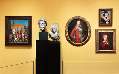 Aperçu de la « salle jaune » de la 
« Collection Ronald S. Lauder » à la Neue Galerie New York. (Crédit : Hulya Kolabas/Avec l’aimable autorisation de la Neue Galerie New York)