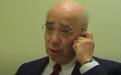 Michael Robert Marrus, historien de la Shoah et de l'histoire juive. (Crédit : RobertHJacksonCenter / YouTube)